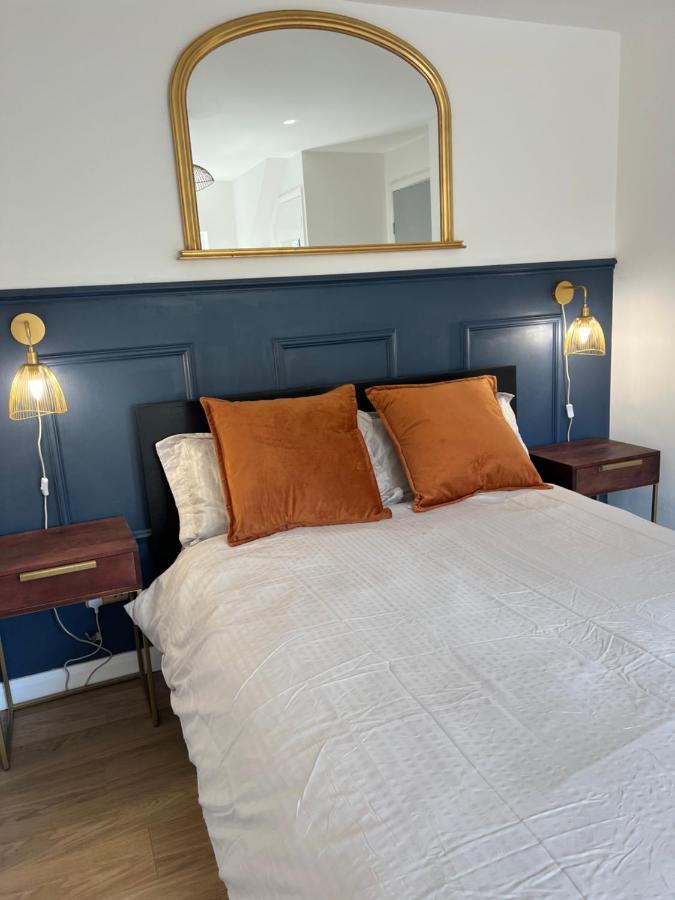 The Raven'S Loft By Harry Potter Apartman Watford  Kültér fotó