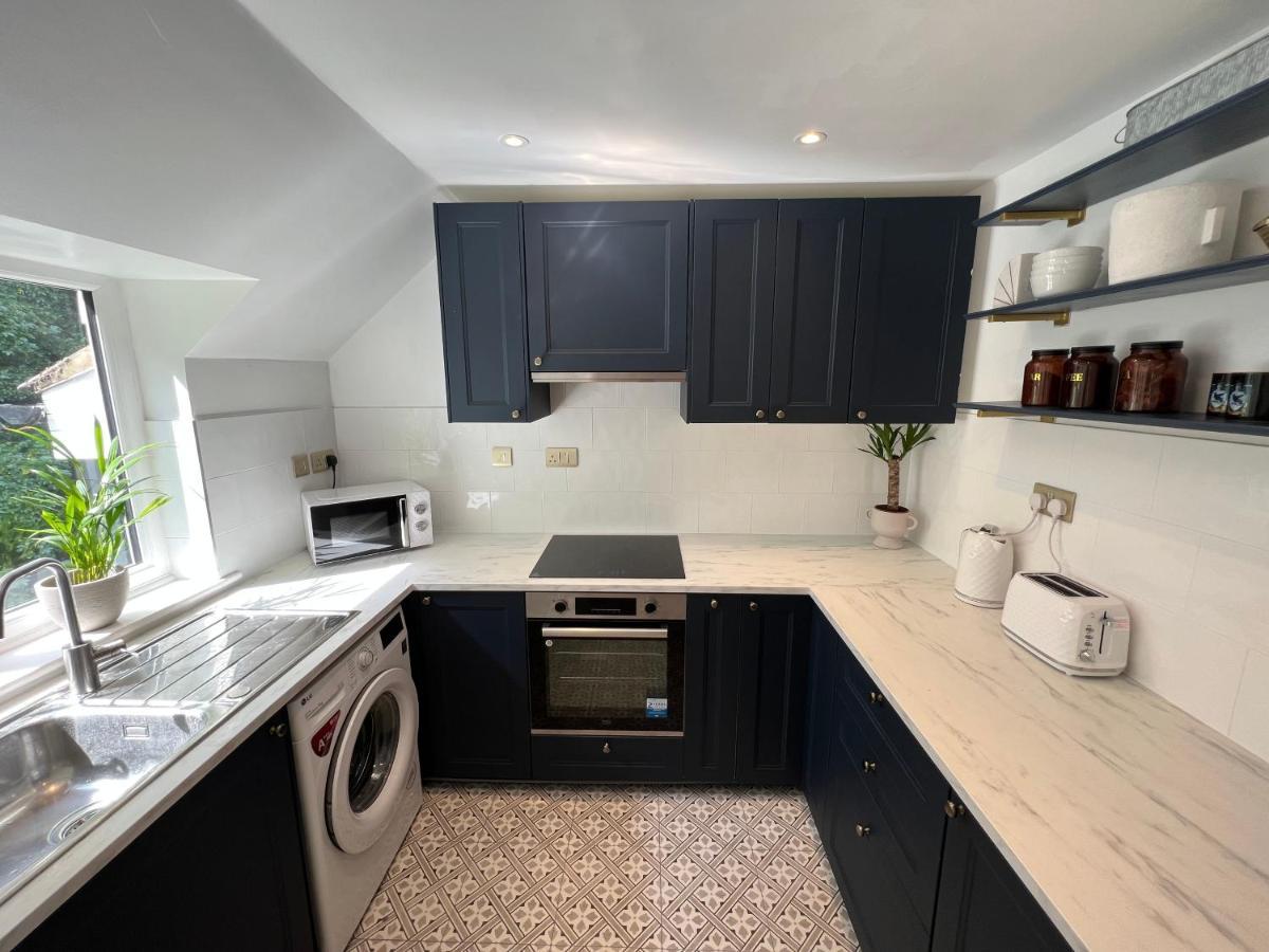 The Raven'S Loft By Harry Potter Apartman Watford  Kültér fotó